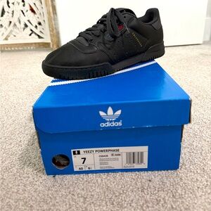 Adidas Yeezy Powerphase